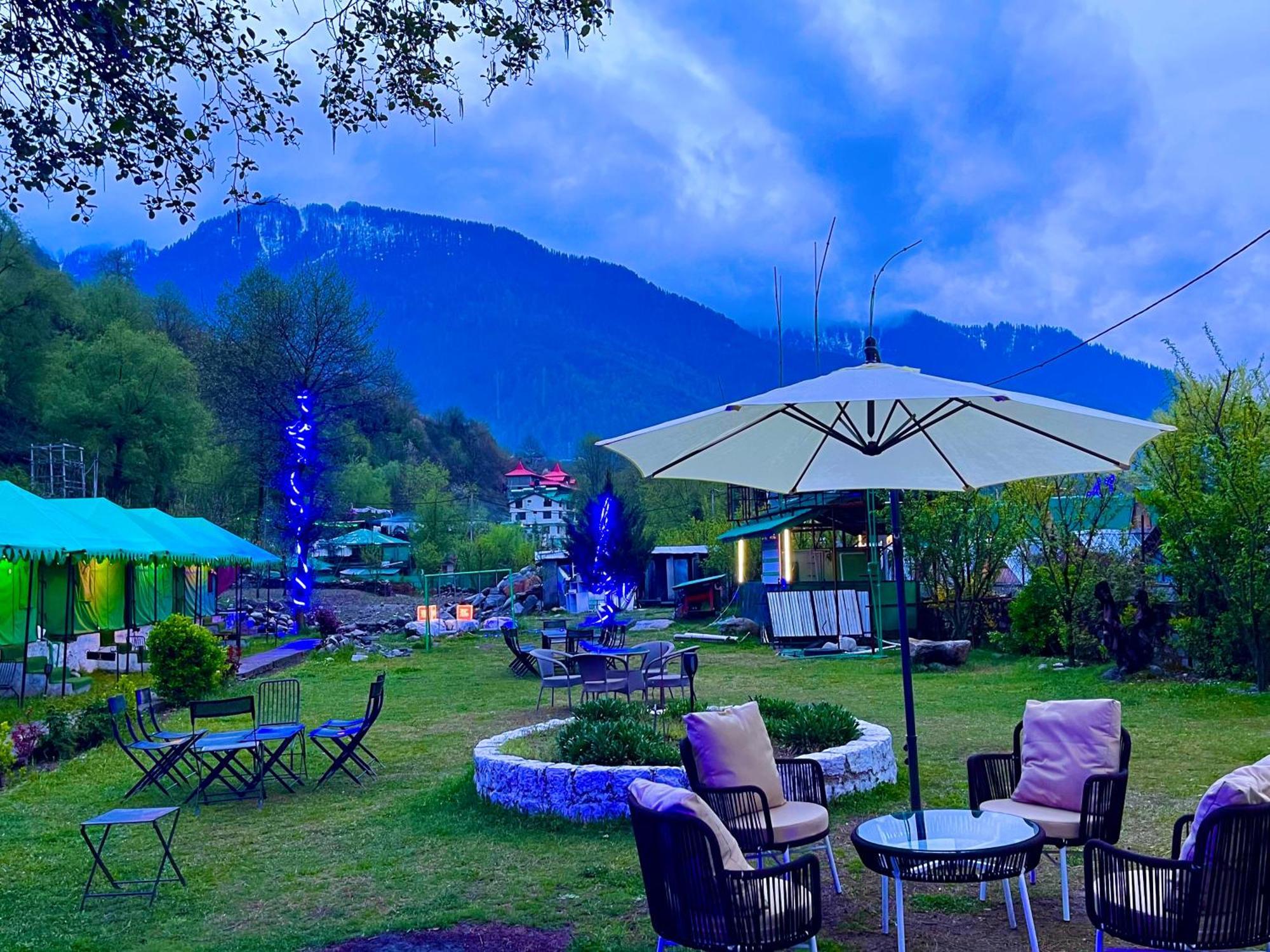 Himalayan Hill Queen Resort, Manali M98160-43400 Zewnętrze zdjęcie