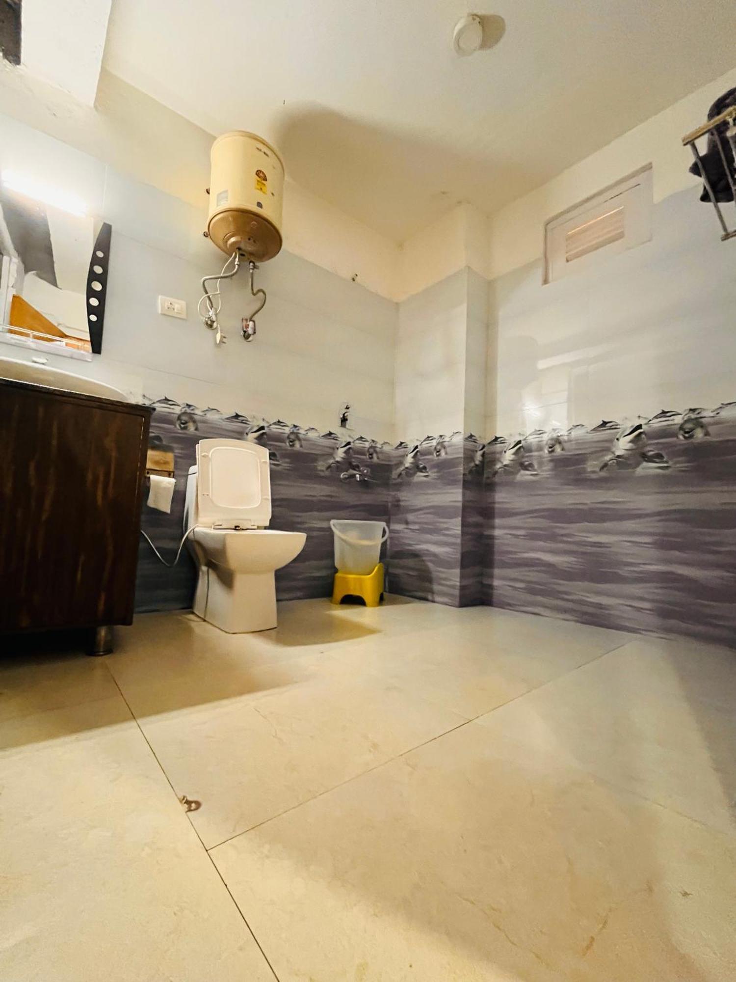 Himalayan Hill Queen Resort, Manali M98160-43400 Zewnętrze zdjęcie