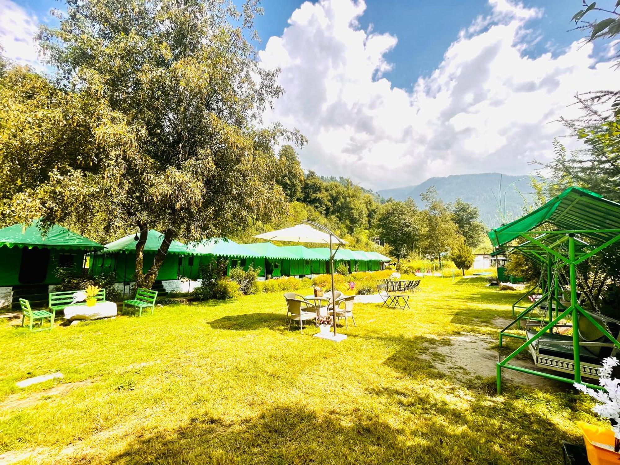 Himalayan Hill Queen Resort, Manali M98160-43400 Zewnętrze zdjęcie