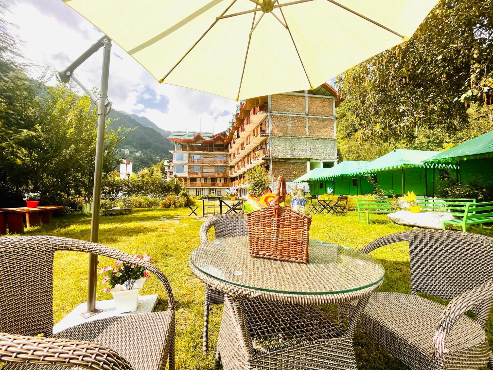 Himalayan Hill Queen Resort, Manali M98160-43400 Zewnętrze zdjęcie