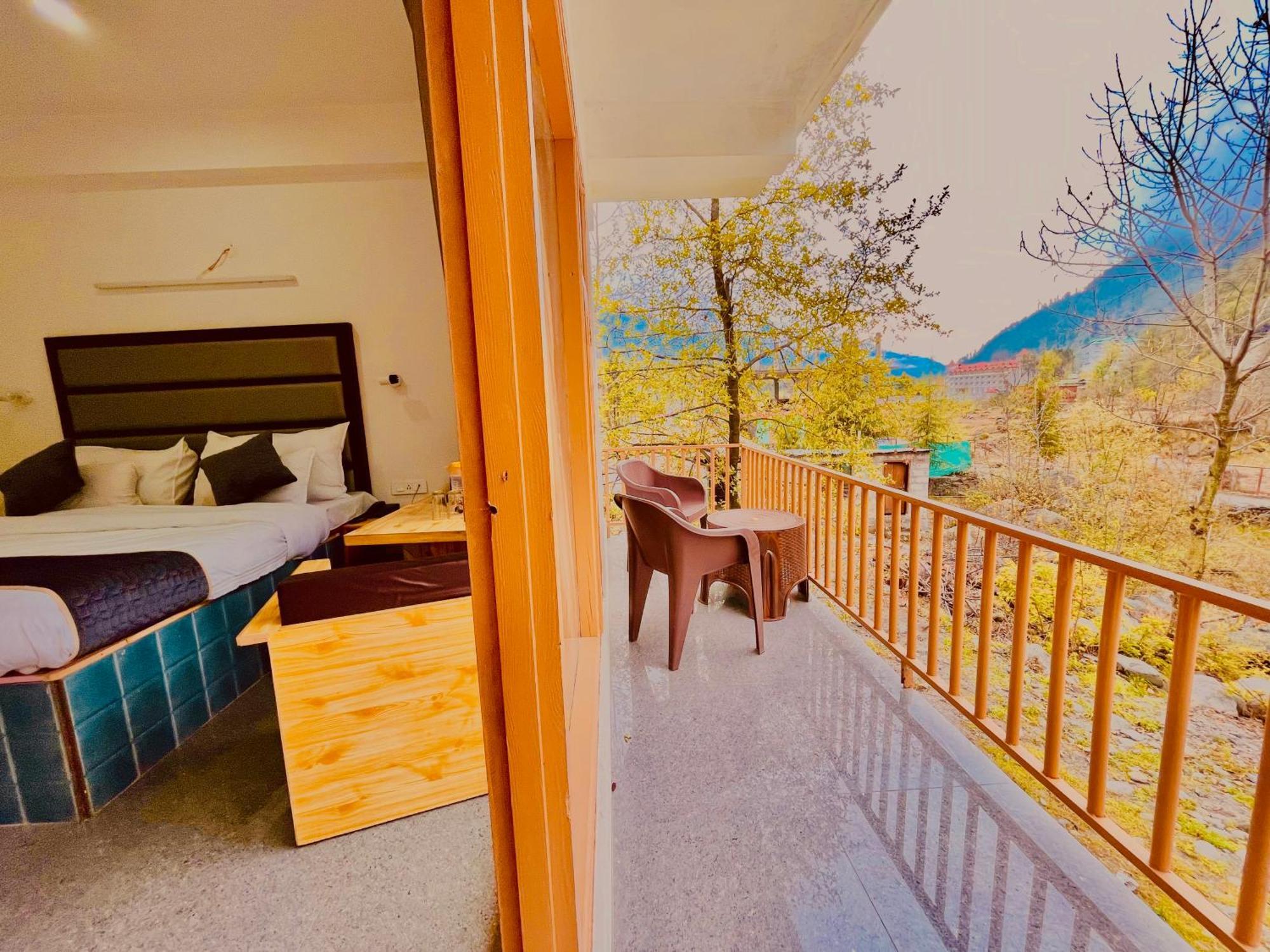 Himalayan Hill Queen Resort, Manali M98160-43400 Zewnętrze zdjęcie